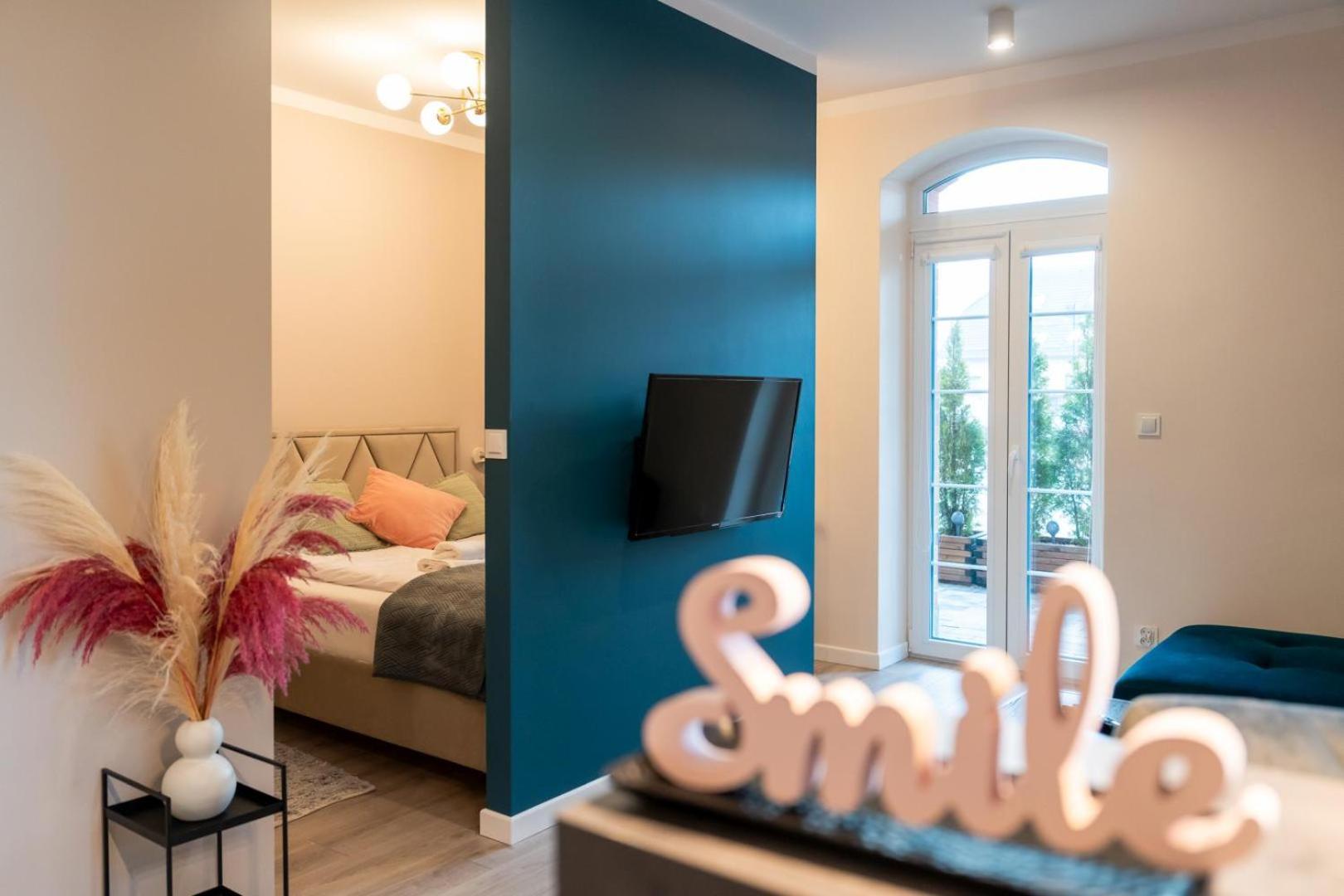 Apartament Smile - Z Prywatnym Monitorowanym Parkingiem By Spaceapart Jelenia Góra Eksteriør bilde