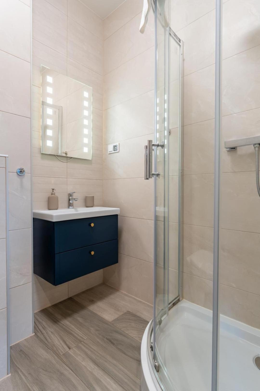 Apartament Smile - Z Prywatnym Monitorowanym Parkingiem By Spaceapart Jelenia Góra Eksteriør bilde